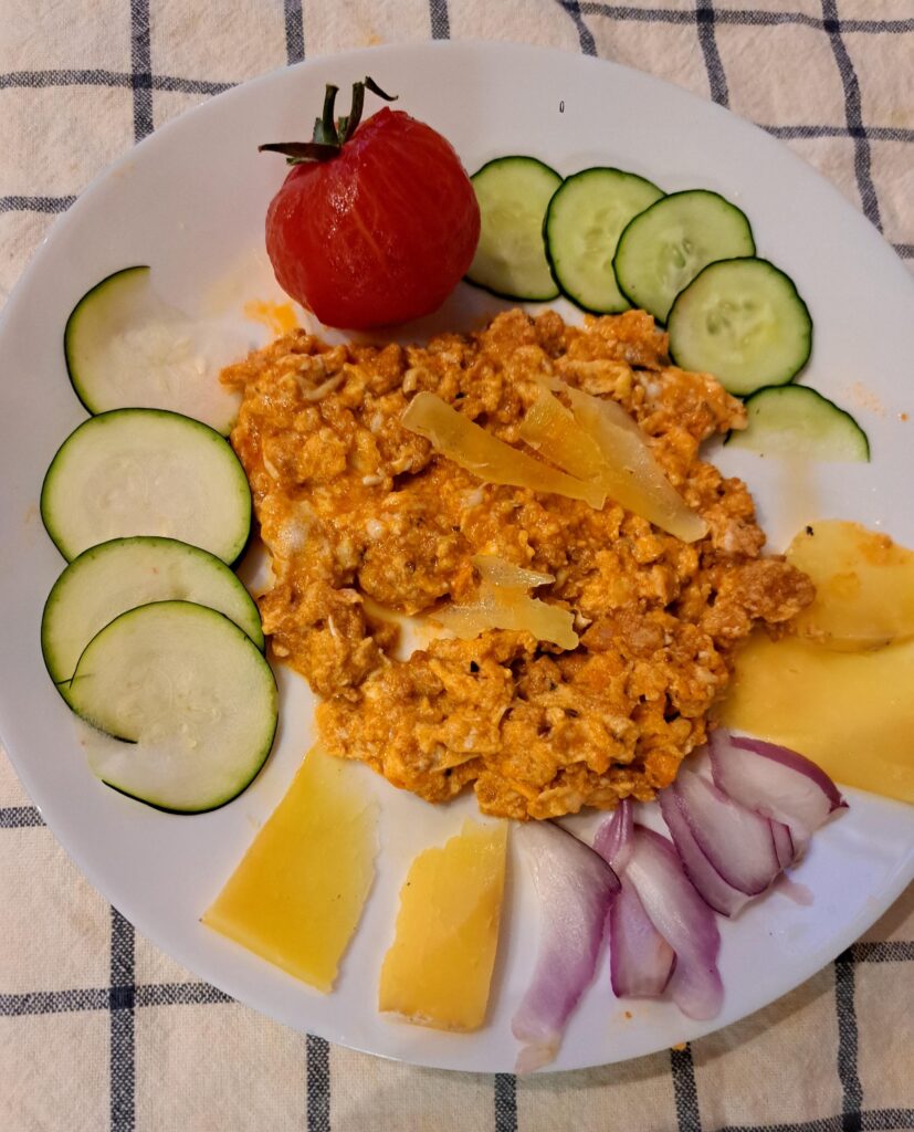REVUELTO